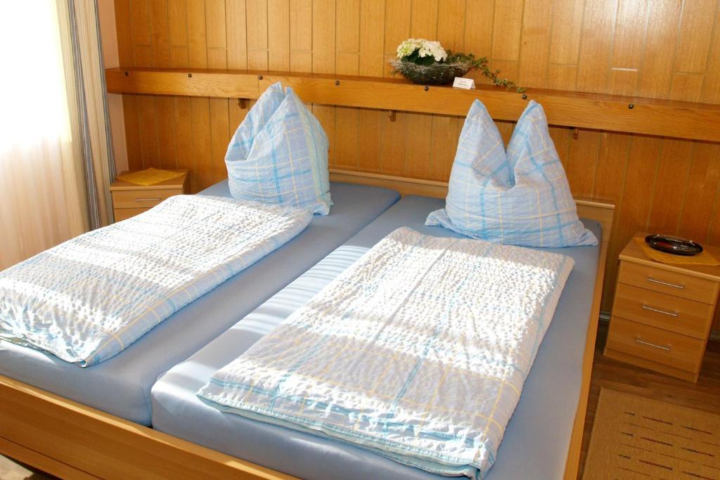 Hotel Haus Gertrud Зимерат Стая снимка
